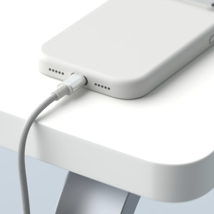 CB-34_Noto_Link_Shield_USB-C-Lightning_60W_2m_White_Packshot_5.webp
