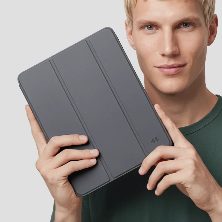 TC-8_Etui ze skóry ekologicznej iPad Pro 8 11” 2025 iPad Pro 7 11” 2024_Packshot_07.webp