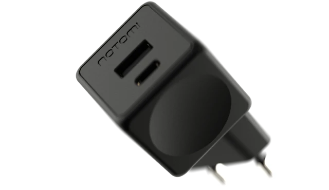 Kompaktowa czarna ładowarka sieciowa Notomi 20 W z portami USB-A i USB-C.
