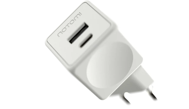 Kompaktowa biała ładowarka sieciowa Notomi 20 W z portami USB-A i USB-C.
